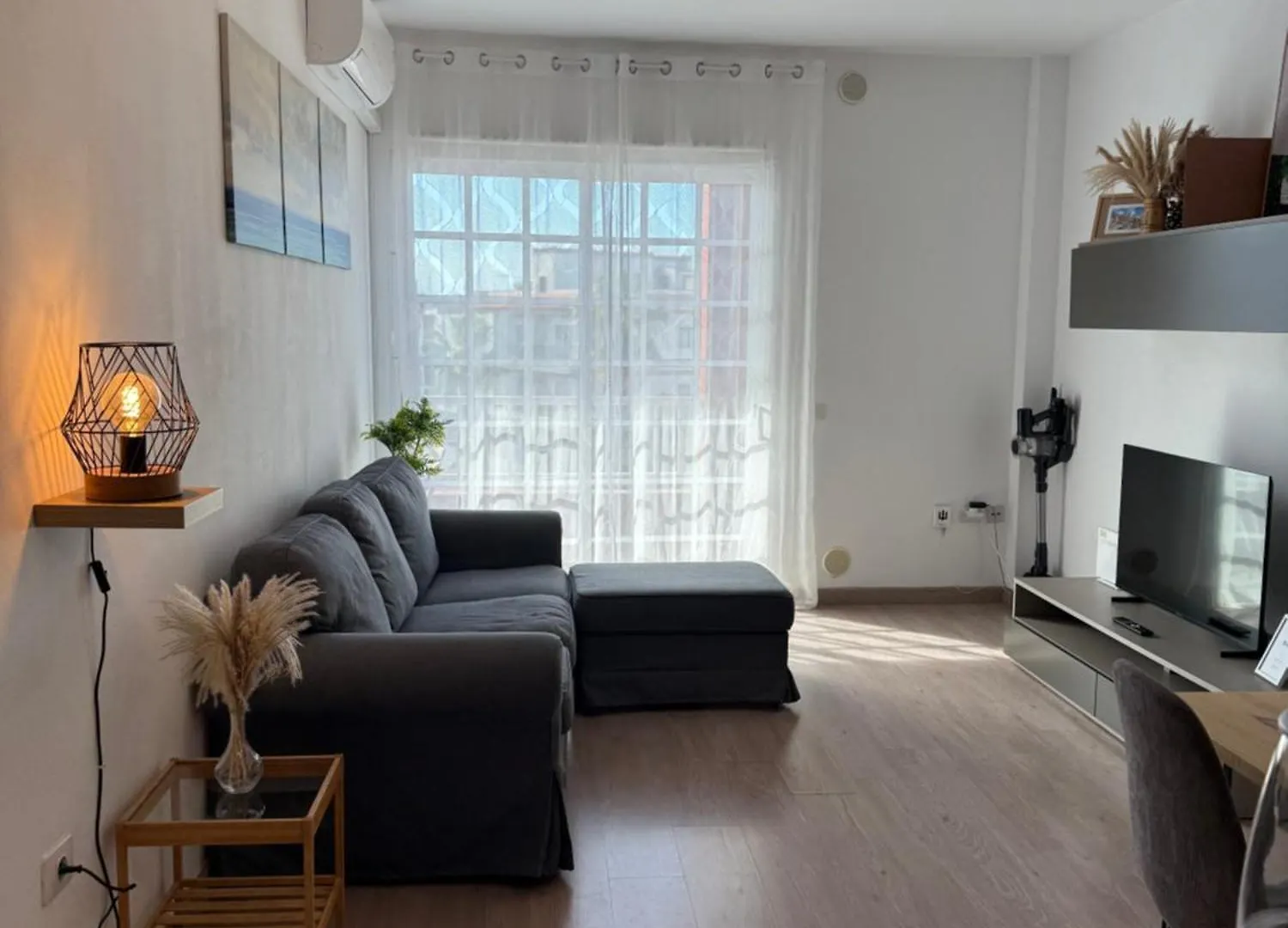 Seaside Paradise - 2 Bedroom Apartment With Ocean Views & Air Conditioning In Playa San Juan